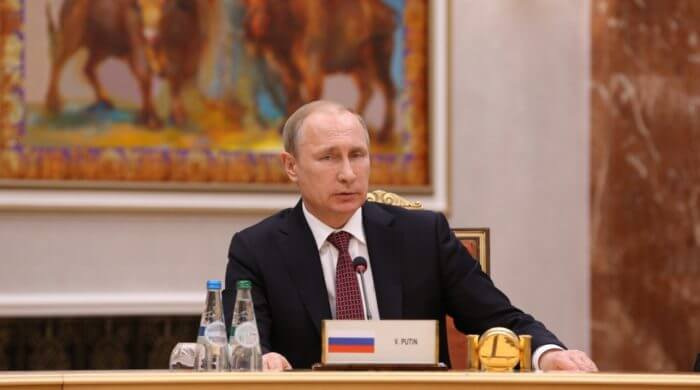 Putin unterzeichnet neues Gesetz gegen NGOs- und die Welt protestiert