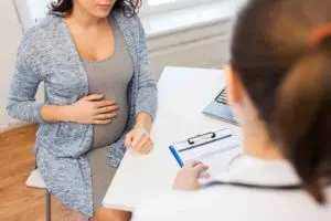 Niedriger Blutdruck in der Schwangerschaft: Was hilft?