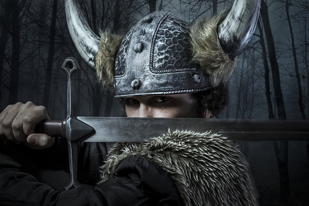 Historischer Fund in Skandinavien: Wanderer findet ein Wikingerschwert