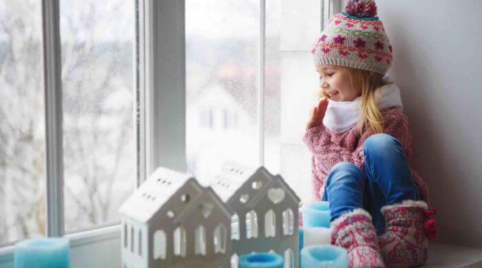 Babys vor der Kälte schützen – richtig verpackt klappt‘s auch im Winter