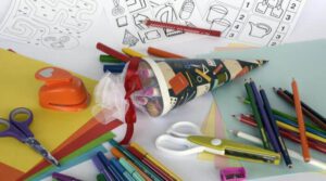 Einschulung: Wie Sie die Schultüte Ihres Kindes selber basteln