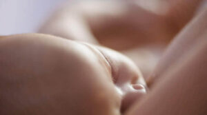 Anlegeprobleme? So gewöhnst Du Dein Baby ans Stillen