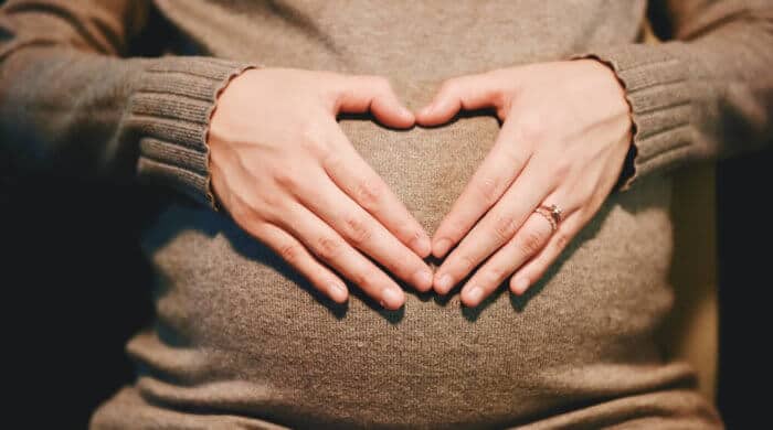 Folsäure in der Schwangerschaft für gesunde Ernährung des Embryos