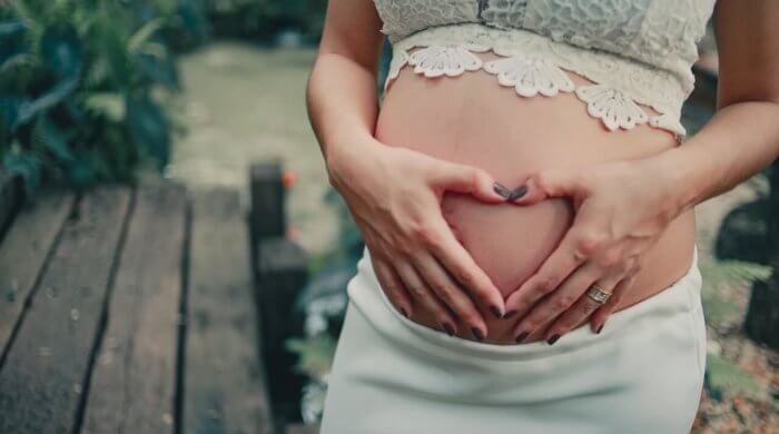 Der Schleimpfropf bietet deinem Baby und dir Schutz in der Schwangerschaft
