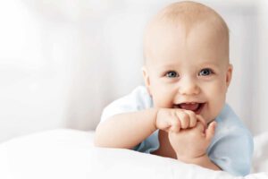 Lateinische Namen: Beliebte und seltene Namen für Dein Baby