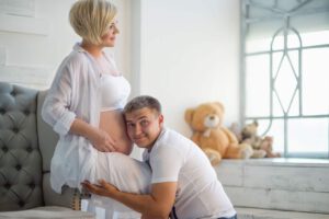 Schwanger mit 50: Die Risiken und Chancen einer späten Schwangerschaft