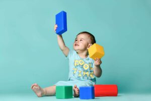 So kannst Du die taktile Wahrnehmung Deines Babys fördern