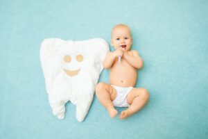Baby mit Zähnen geboren