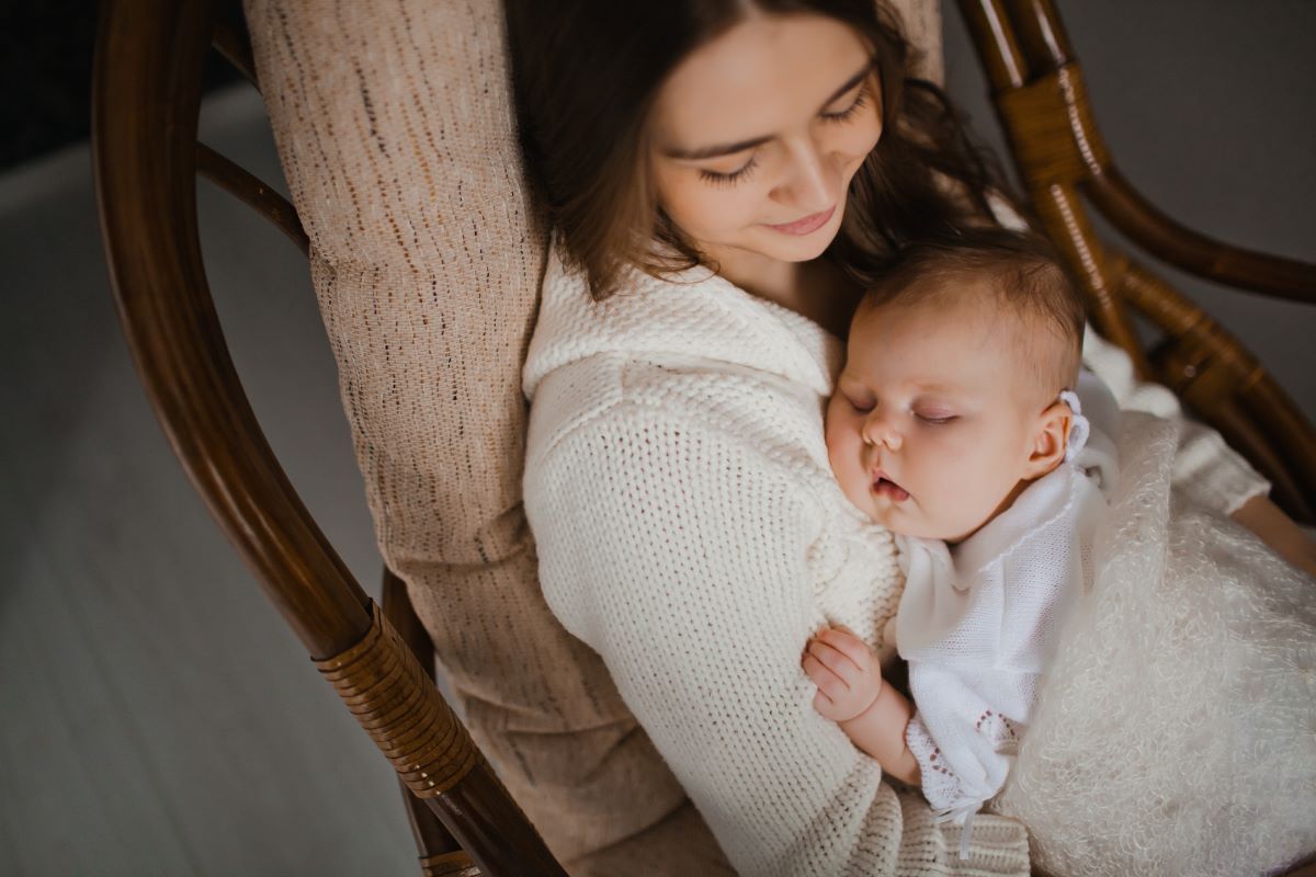 pexels-pixabay-39691 neugeborenes schläft den ganzen tag