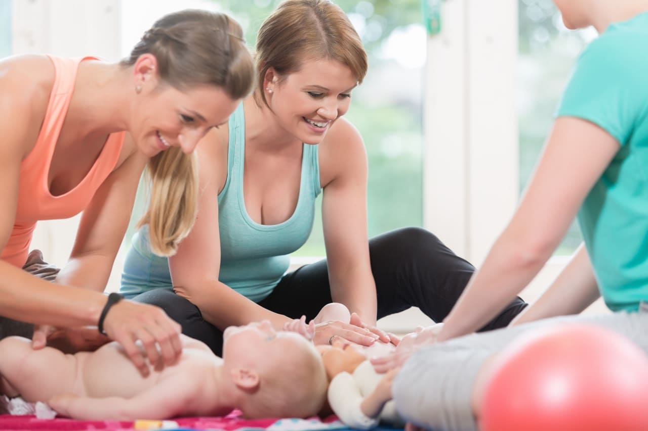 alan-caishan-cU53ZFBr3lk-unsplash Rückbildungsgymnastik